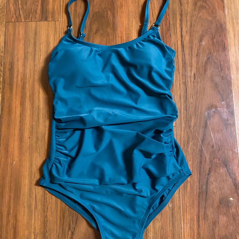 Women’s One-Piece Swimsuit